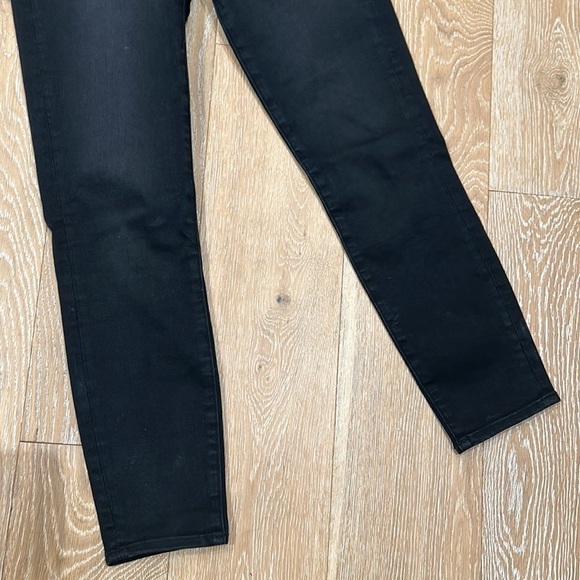 Good American Good Waist Crop Jean - Picture 3 of 10